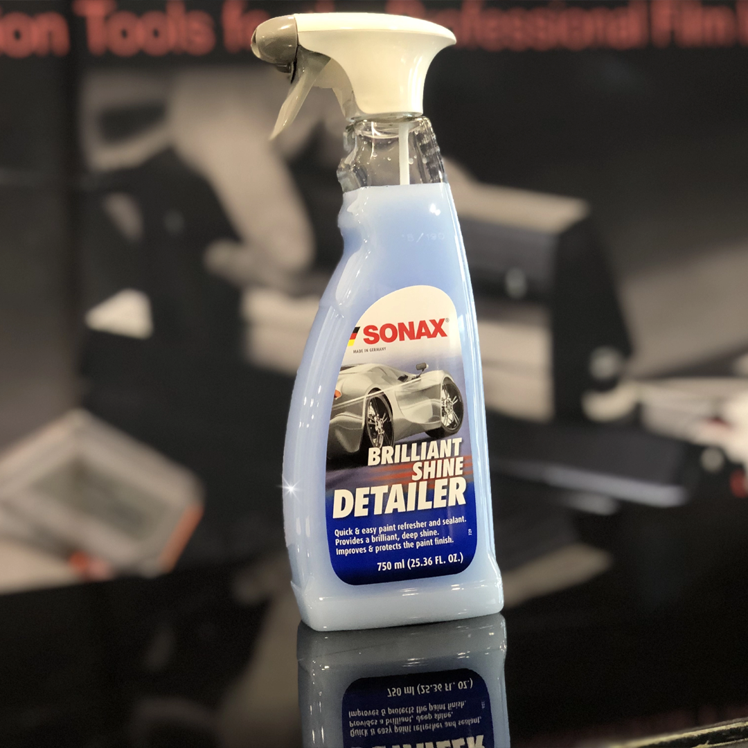 287200_sonax_xtreme_brilliant_shine_detailer_motorhuv_blurred_westcoast_motorsport_bilvård