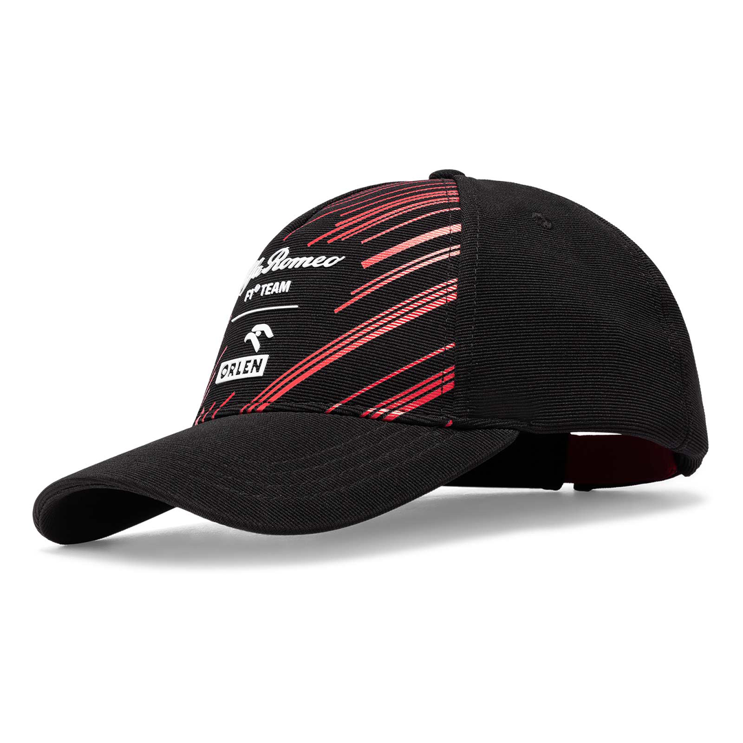U901114424_alfa-romeo-f1-team-orlen_official_team_cap_curved_brim_formel1_formula1_gpstore_f1sweden_f1sverige_westcoast_motorsport_code-zero_black_svart_side