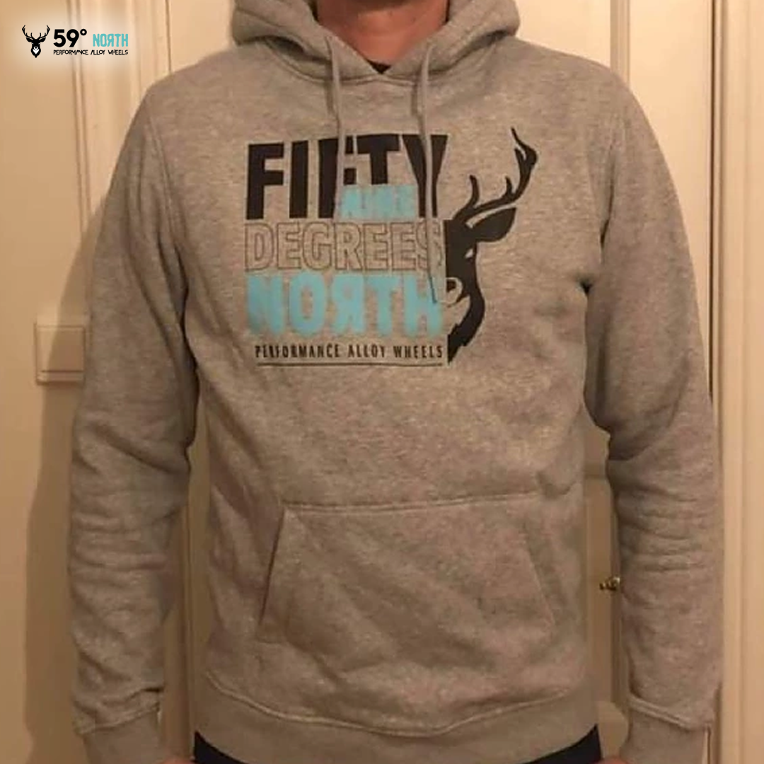 FiftyninenorthwheelshoodieGB_59_North_Hoodie_Square_Deer_Print_Black-Turqouise_grå_luvtröja_westcoast_motorsport