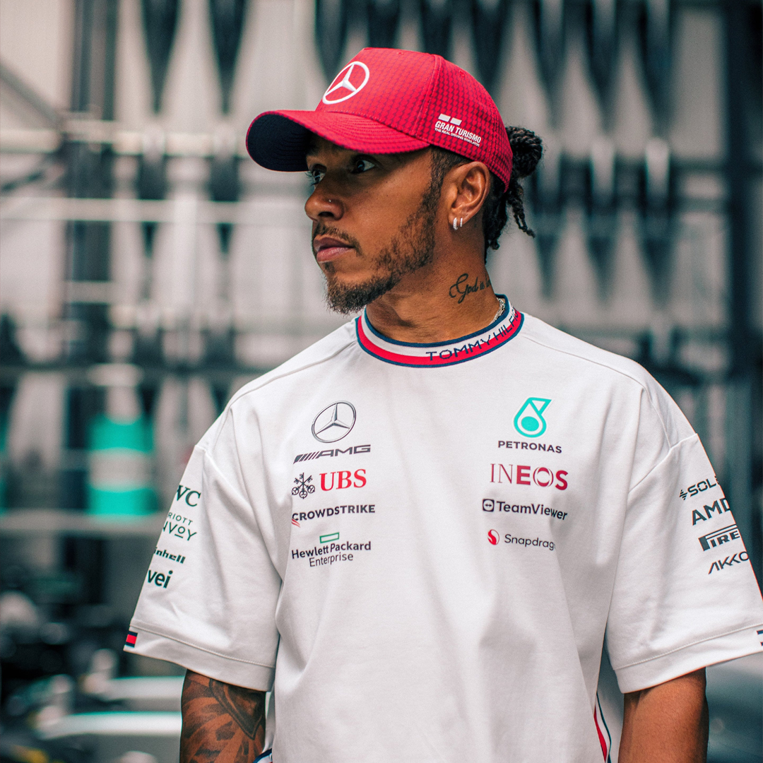 701223402_mercedes_amg_f1_team_replica_lewis_hamilton_driver_cap_formula1_formel1_f1sweden_f1sverige_westcoast_motorsport_red