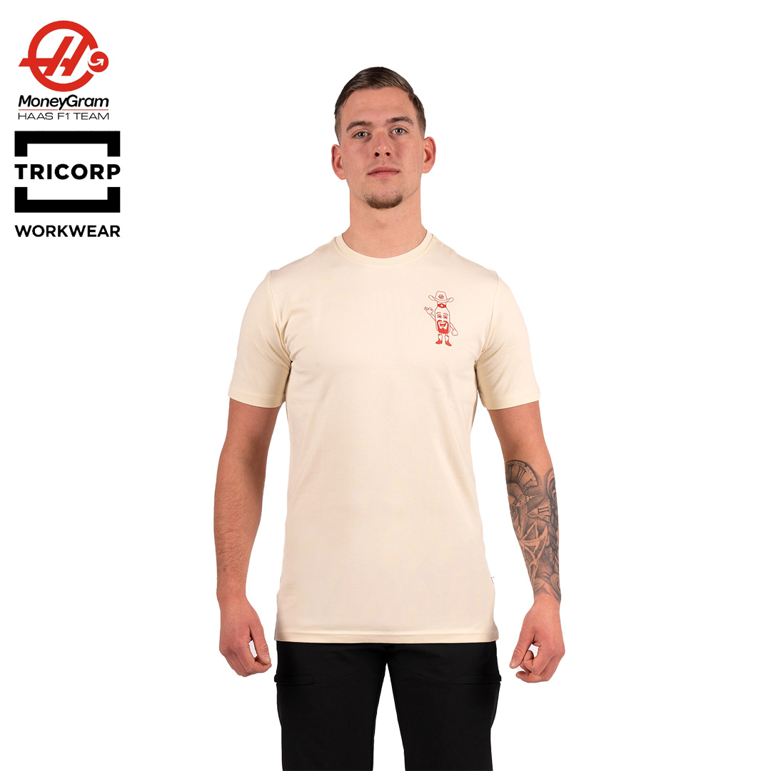 901318Ecru_moneygram_haas_f1_team_hot_sauce_supporter tee_tricorp_kmag_hulkenberg_formula1_f1sweden_f1sverige_formel1_t-shirt_westcoast_motorsport_man_front