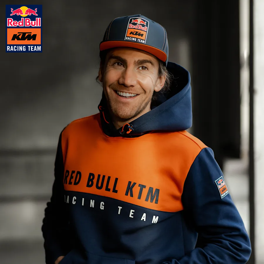 KTMXM026-M-161481_red_bull_ktm_racing_team_pace_flat_brim_cap_keps_motogp_motorcross_roadracing_westcoast_motorsport