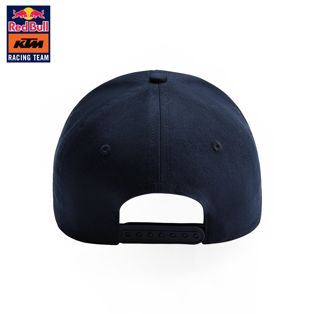 M-170267_KTM24023_red_bull_ktm_racing_team_apex_curved_cap_keps_blue_motogp_enduro_motorcross_roadracing_merch_hat_westcoast_motorsport_back