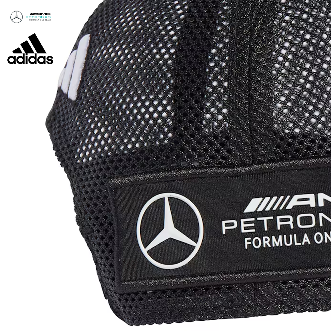 JX1418_mercedes_amg_petronas_motorsport_formula_one_team_star_trucker_cap_keps_adidas_official_merch_f1sweden_f1sverige_formel1_formula1_westcoast_motorsport_side
