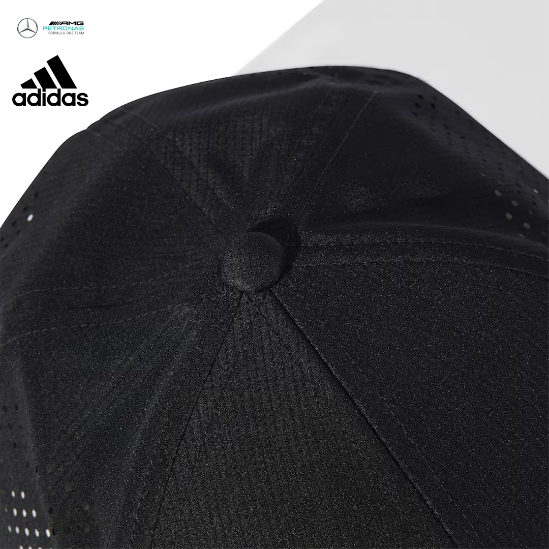 JX1419_mercedes_amg_petronas_motorsport_formula_one_team_climacool_trucker_cap_keps_adidas_official_merch_f1sweden_f1sverige_formel1_formula1_westcoast_motorsport_closeup