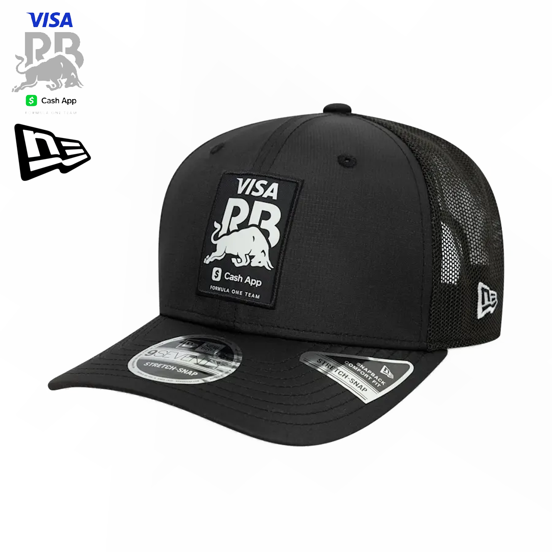 M-180089_RAB25003_visa_cash_app_racing_bulls_formula_one_team_9seventy_black_cap_keps_f1sweden_f1sverige_new_era_formel1_formula1_westcoast_motorsport_left