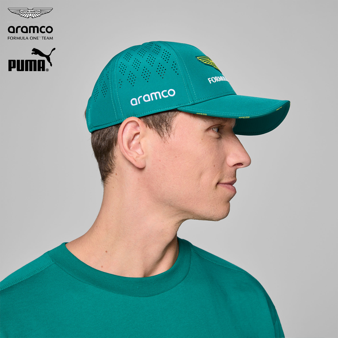701233022_aston_martin_formula_one_team_replica_cap_2025_puma_stichd_f1sweden_f1sverige_formel1_formula1_f1_racing_official_merch_westcoast_motorsport_green_man_right