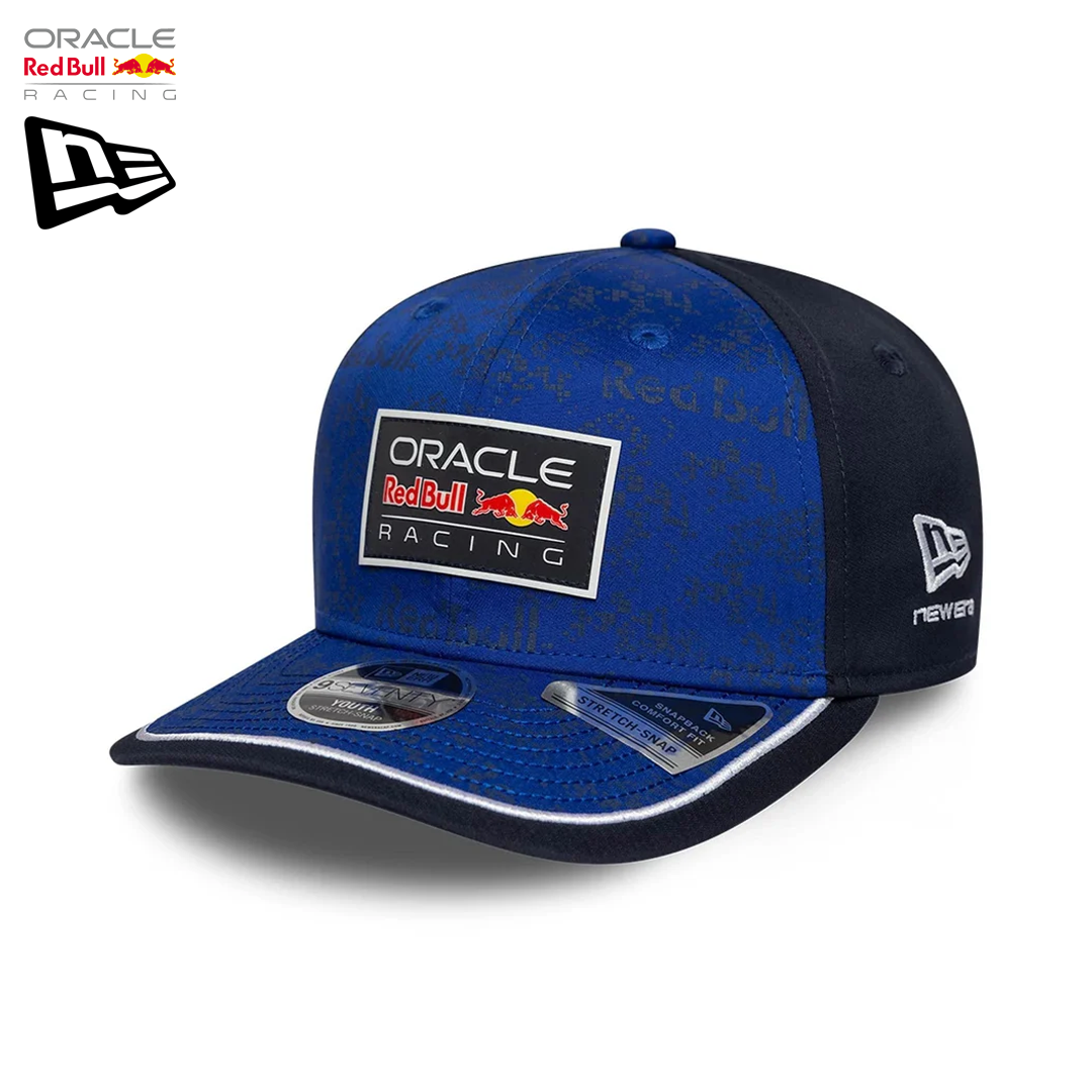 60850721_oracle_red_bull_racing_f1_team_9seventy_2026_cap_new_era_keps_official_merch_formula1_f1sweden_westcoast_motorsport_youth_front_left
