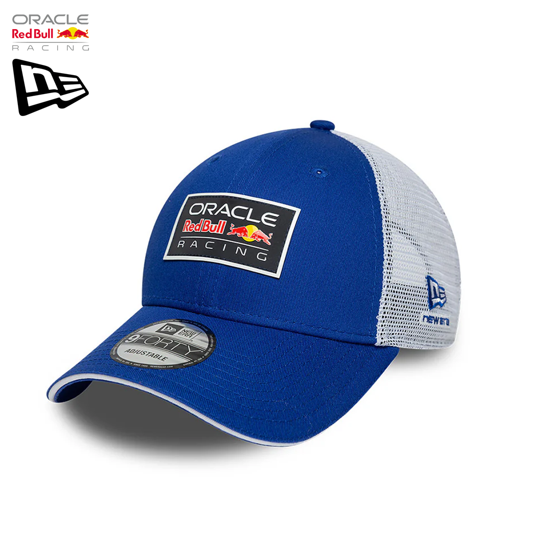 60850724_oracle_red_bull_racing_f1_team_official_merch_f1store_Formel1_f1sweden_summer_league_9forty_trucker_cap_truckerkeps_westcoast_motorsport_left