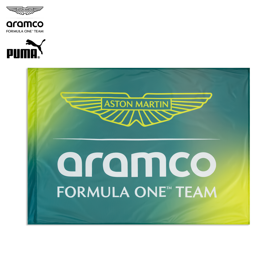 701238100001801_aston_martin_f1_team_official_merch_puma_fuelforfans_f1store_formula1_formel1_f1sweden_westcoast_motorsport_flag_flagga