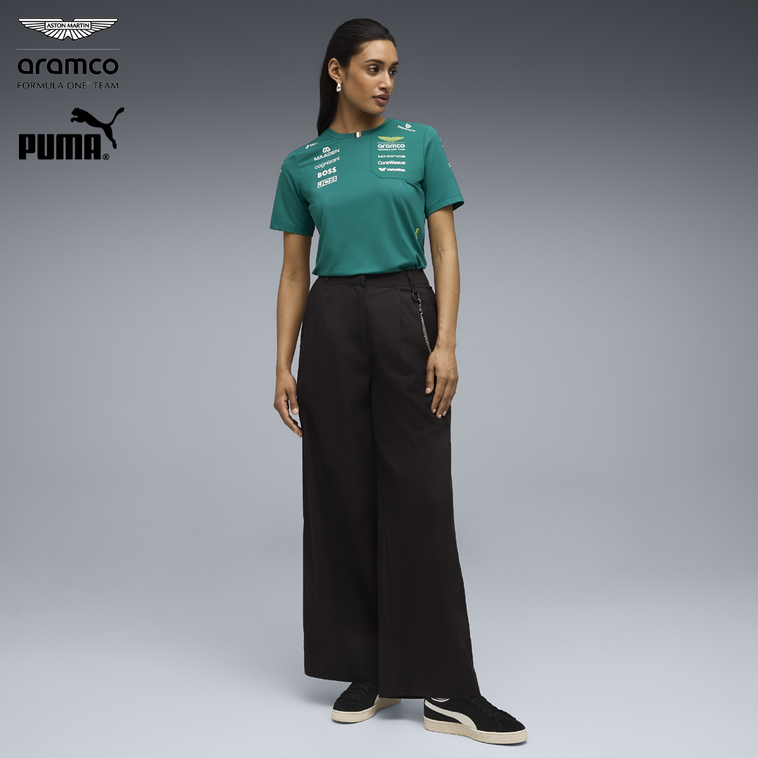701239690001_aston_martin_f1_team_official_merch_puma_fuelforfans_f1store_formula1_formel1_f1sweden_westcoast_motorsport_team_tee_t-shirt_female