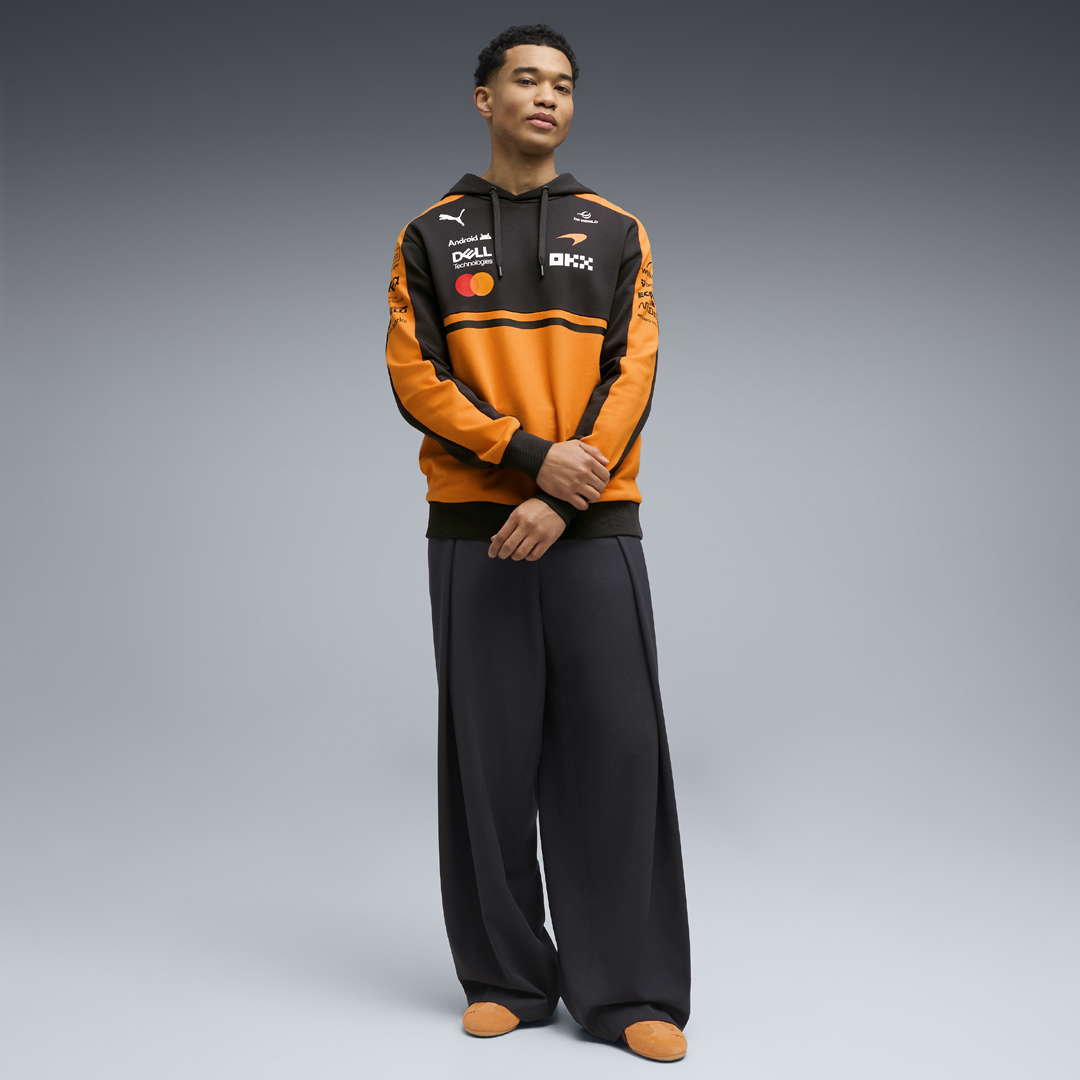 701241089_mclaren_racing_replica_team_hoodie_sweatshirt_f1_formel1_formula1_official_merch_f1store_fuelforfans_puma_westcoast_motorsport_man_front