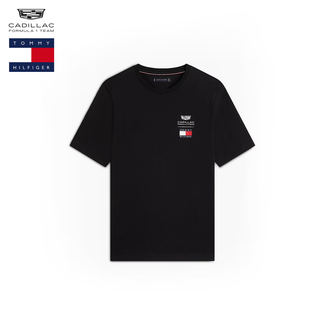 4500647316_tommy_hilfiger_x_cadillac_formula_1_team_logo_tee_t-shirt_official_merch_formel1_f1_f1store_fuelforfans_westcoast_motorsport_black_svart_front