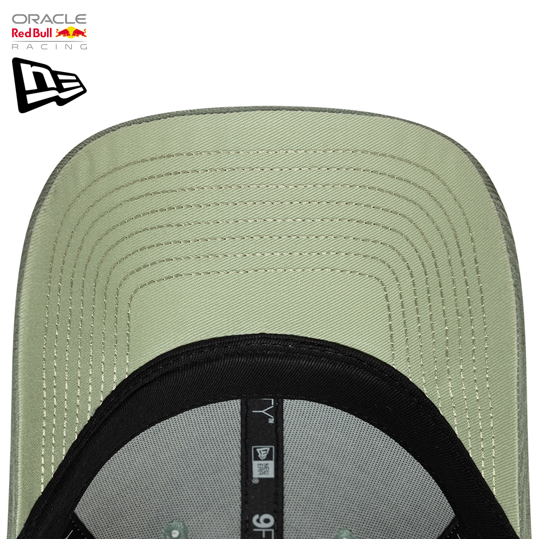 60897589_oracle_red_bull_racing_women_9Forty_cord_cap_keps_manchester_tyg_f1_formel1_formula1_official_merch_dam_tjej_new_era_modell_westcoast_motorsport_brim